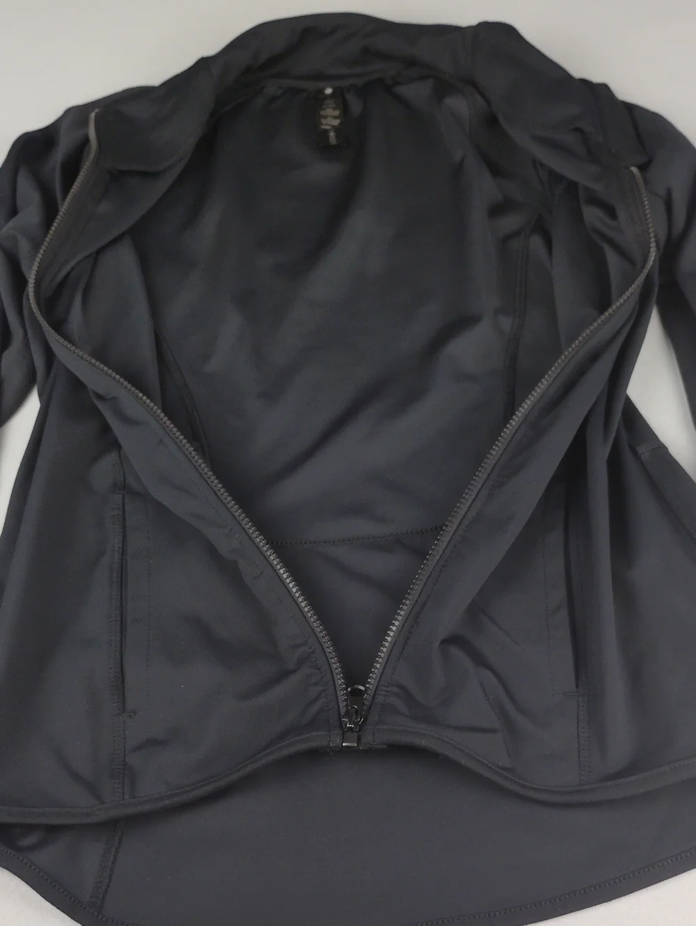 Yogalicious Women's Black Full-Zip Active Yoga Jacket.